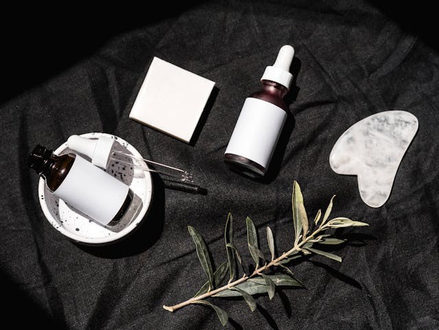 Grossiste de flacons cosmétiques vides : verre, plastique et aluminium