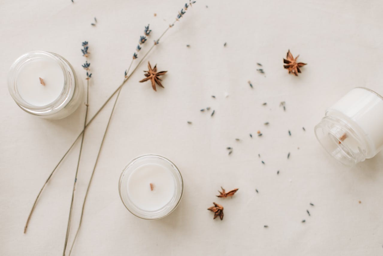 Faire fondre la cire de bougie : méthodes, températures et conseils